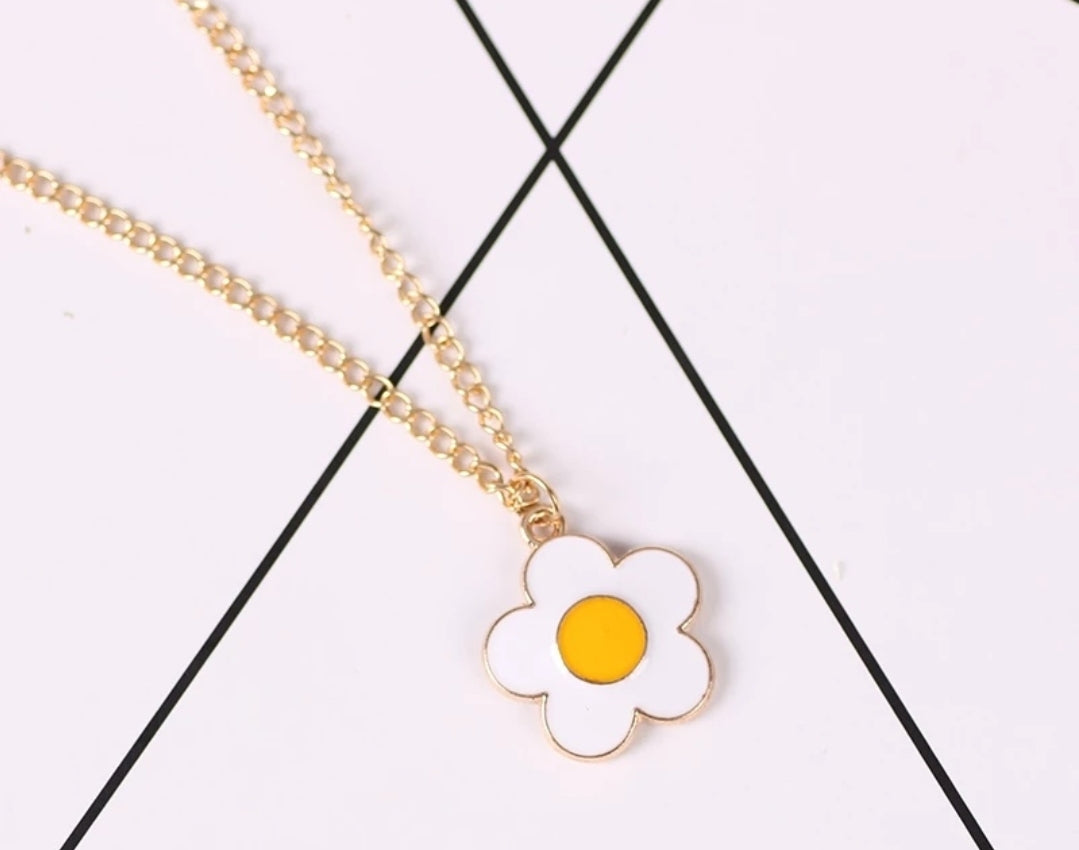 Flower Pendant Neckchain - Red/White