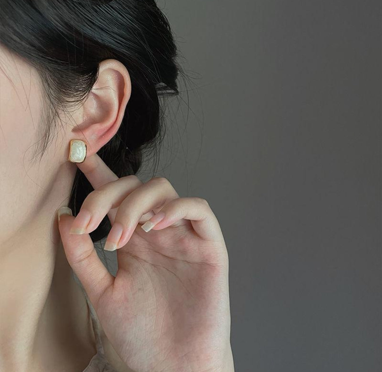 Creamy Gold Earrings