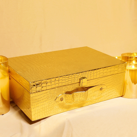 Golden trunk box