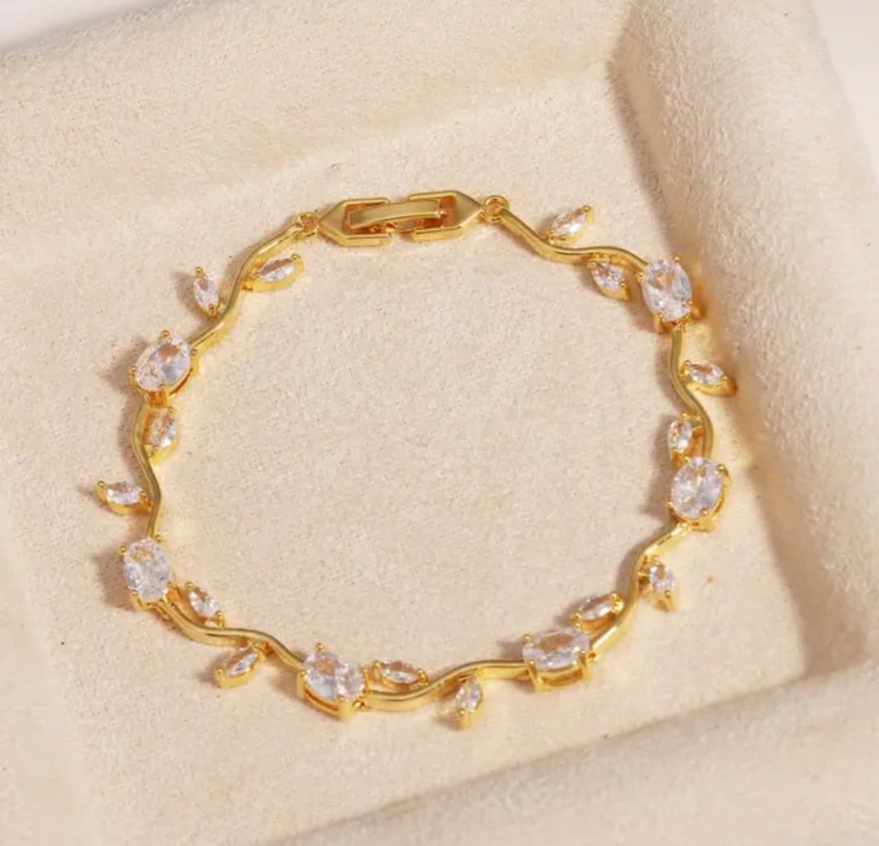 Tulip Ivory Bracelet