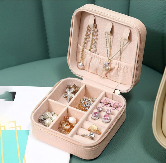 Jewellery box - with personalized name
